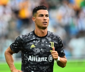 开云体育-意媒：C罗对尤文仲裁裁决再胜诉，无需返还980万欧已讨回的欠薪